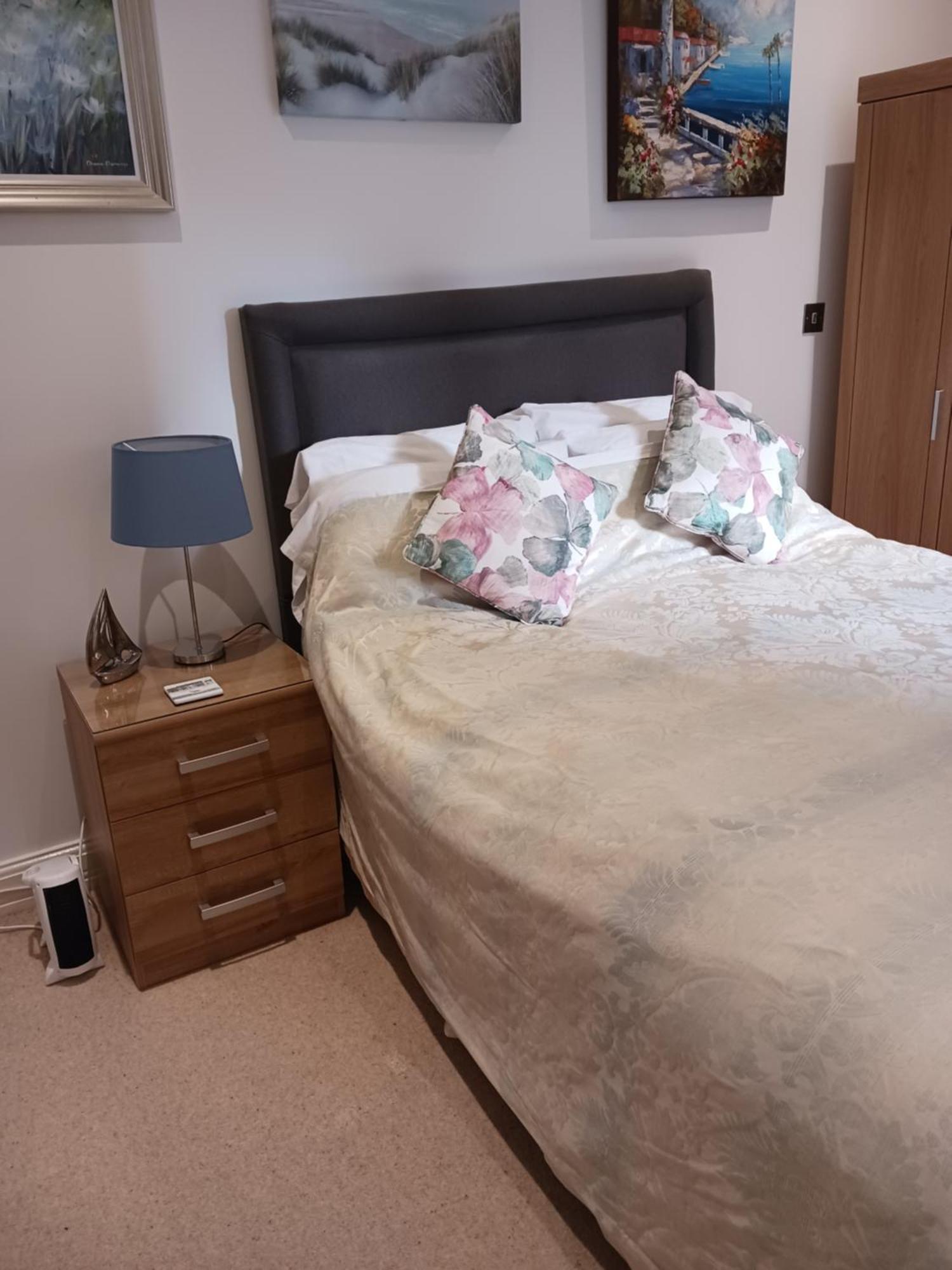 Bodlondeb Castle Bed & Breakfast { Central Llandudno} Eksteriør bilde